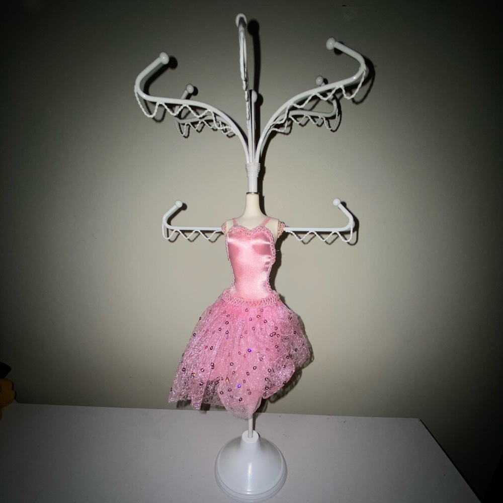 Jewelry holder